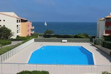 Апартаменти Studio For 4 *